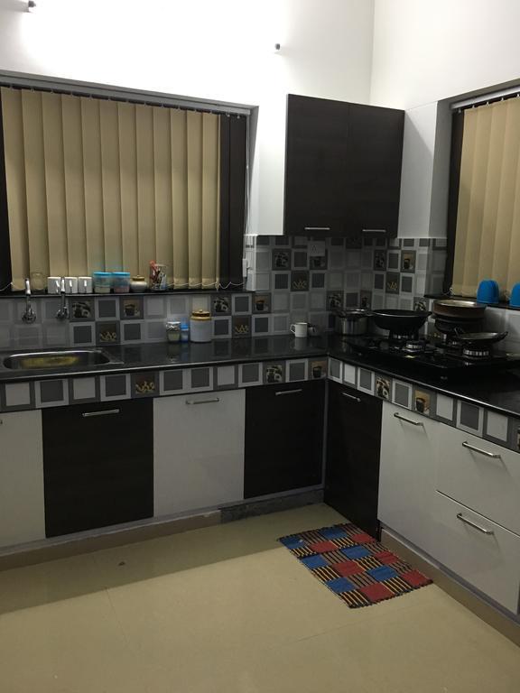 Rams Guest House Near Lulu Mall 트리반드룸 외부 사진