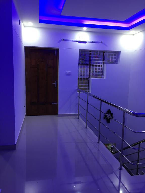 Rams Guest House Near Lulu Mall 트리반드룸 외부 사진