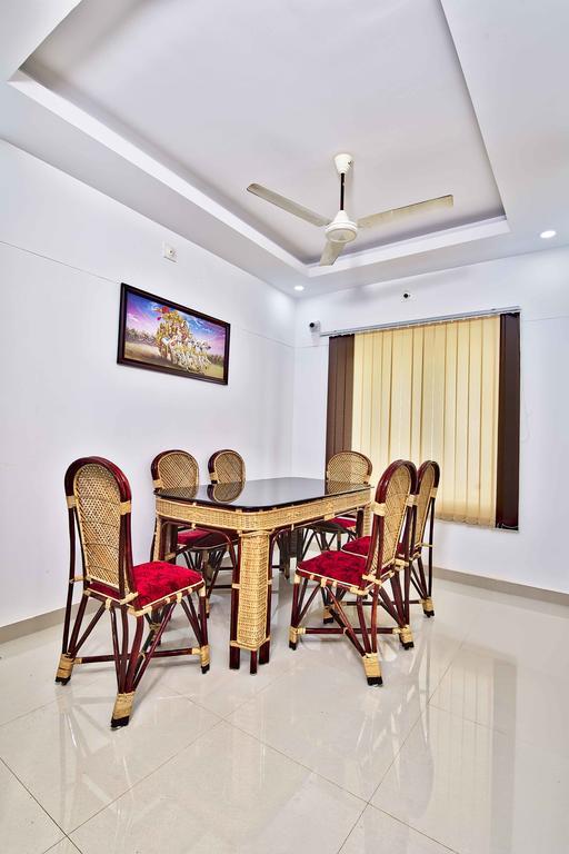 Rams Guest House Near Lulu Mall 트리반드룸 외부 사진